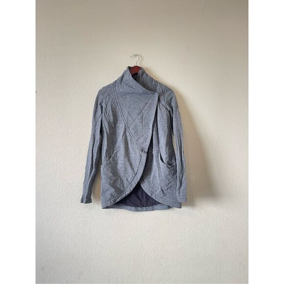 Lululemon That's A Wrap Jacket‎ 4 grey snap front - Picture 1 of 7